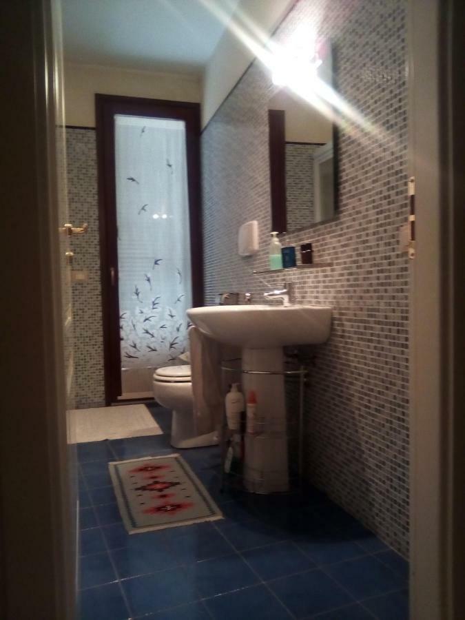 B&B Zia Lelly Fano Esterno foto