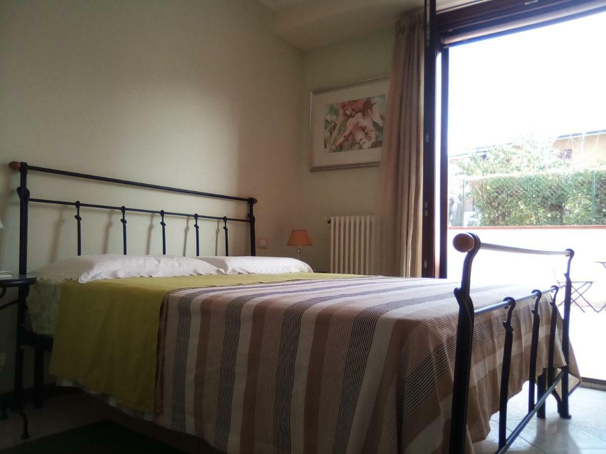 B&B Zia Lelly Fano Esterno foto